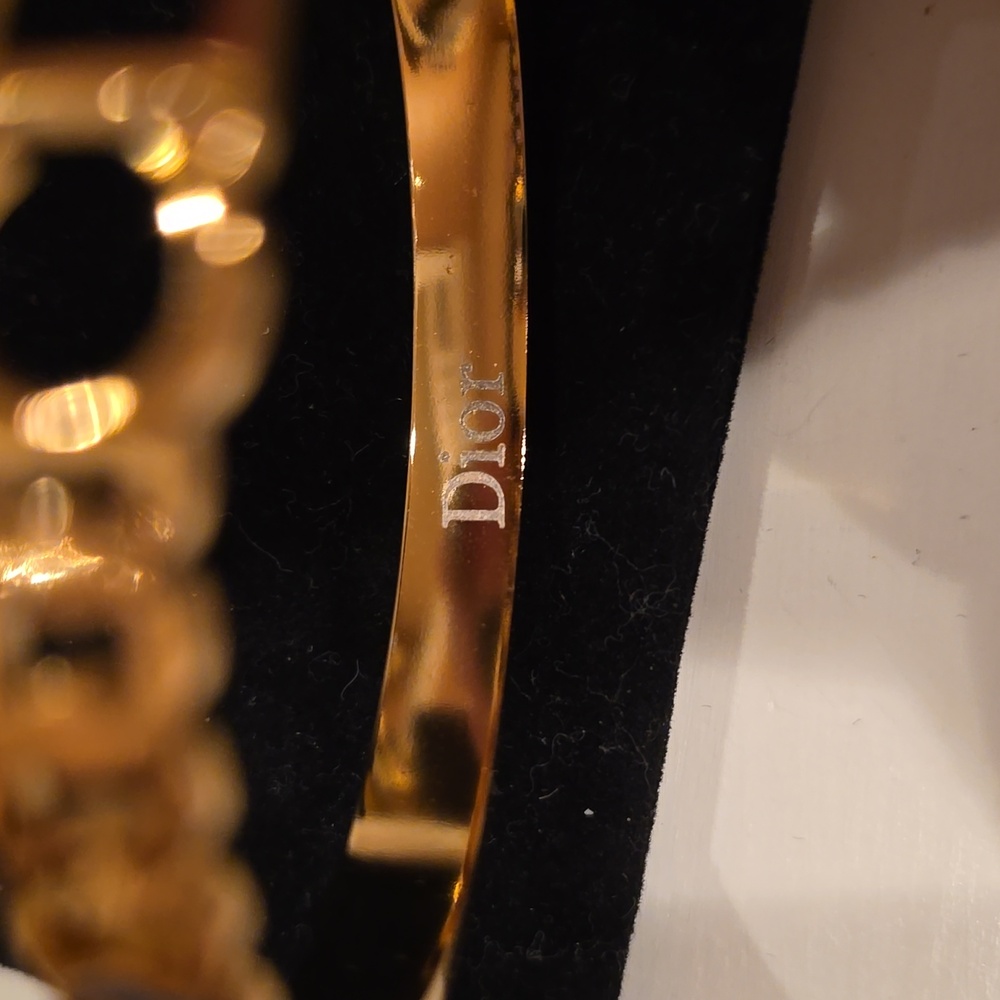 Gold Women's Bracelet With Dustbag - Picture 3 of 5